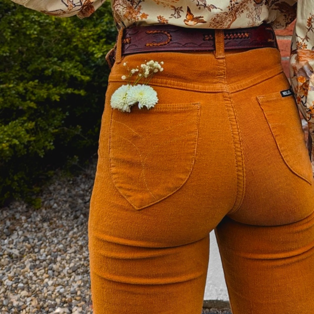 Rollas Eastcoast Flare Tan Corduroy Pants